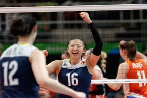 九游娱乐入口 -羽毛球赛场焦点！比利时队对阵美国队，战术博弈精彩纷呈，教练斗智斗勇