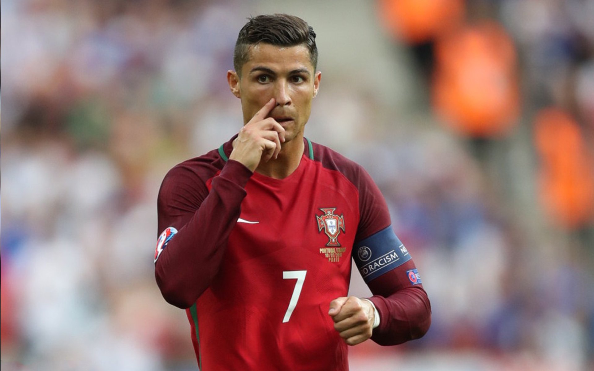 重要助攻首场状态出色，日本队观众沸腾！，姆巴佩重返赛场气势如虹延续